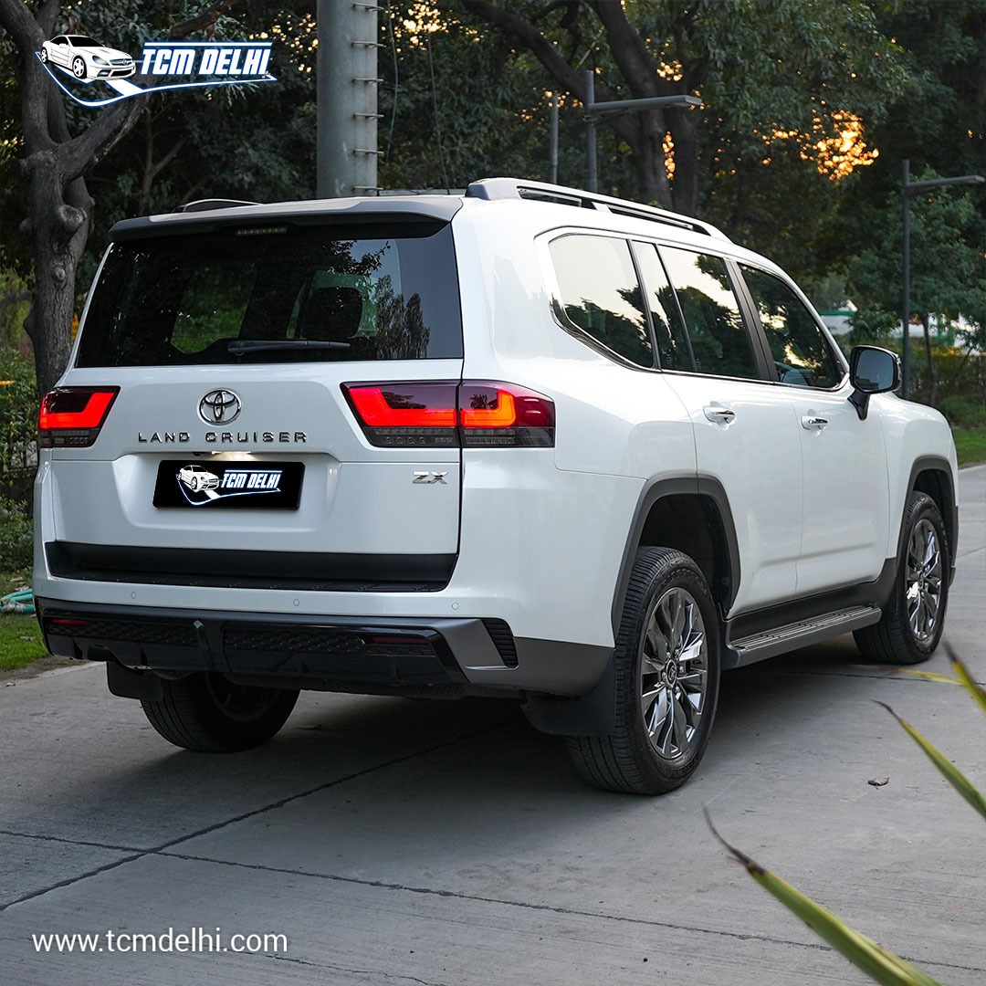 TOYOTA LAND CRUISER ZX 300
