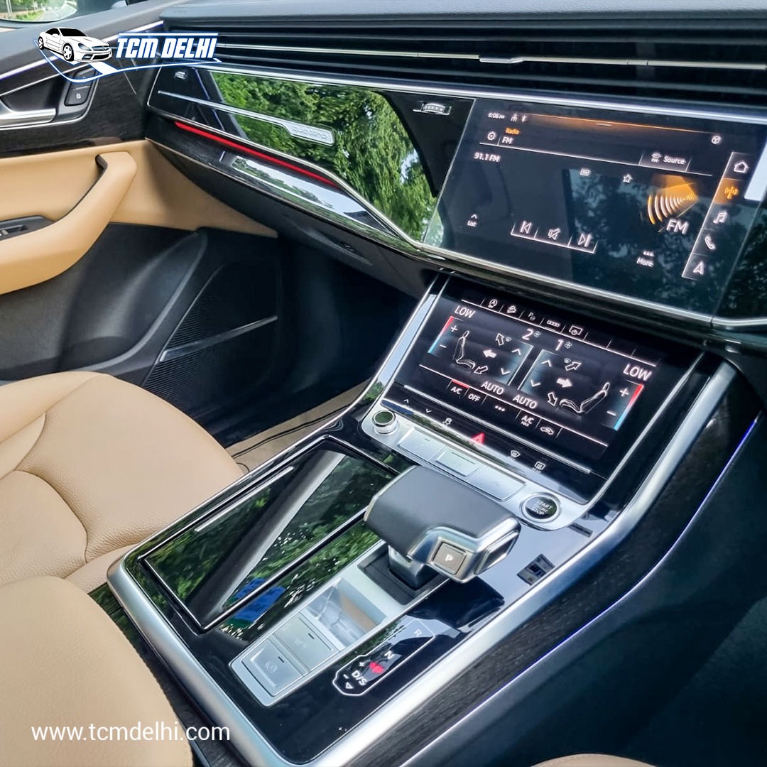 AUDI Q7 55TFSI TECNOLOGY