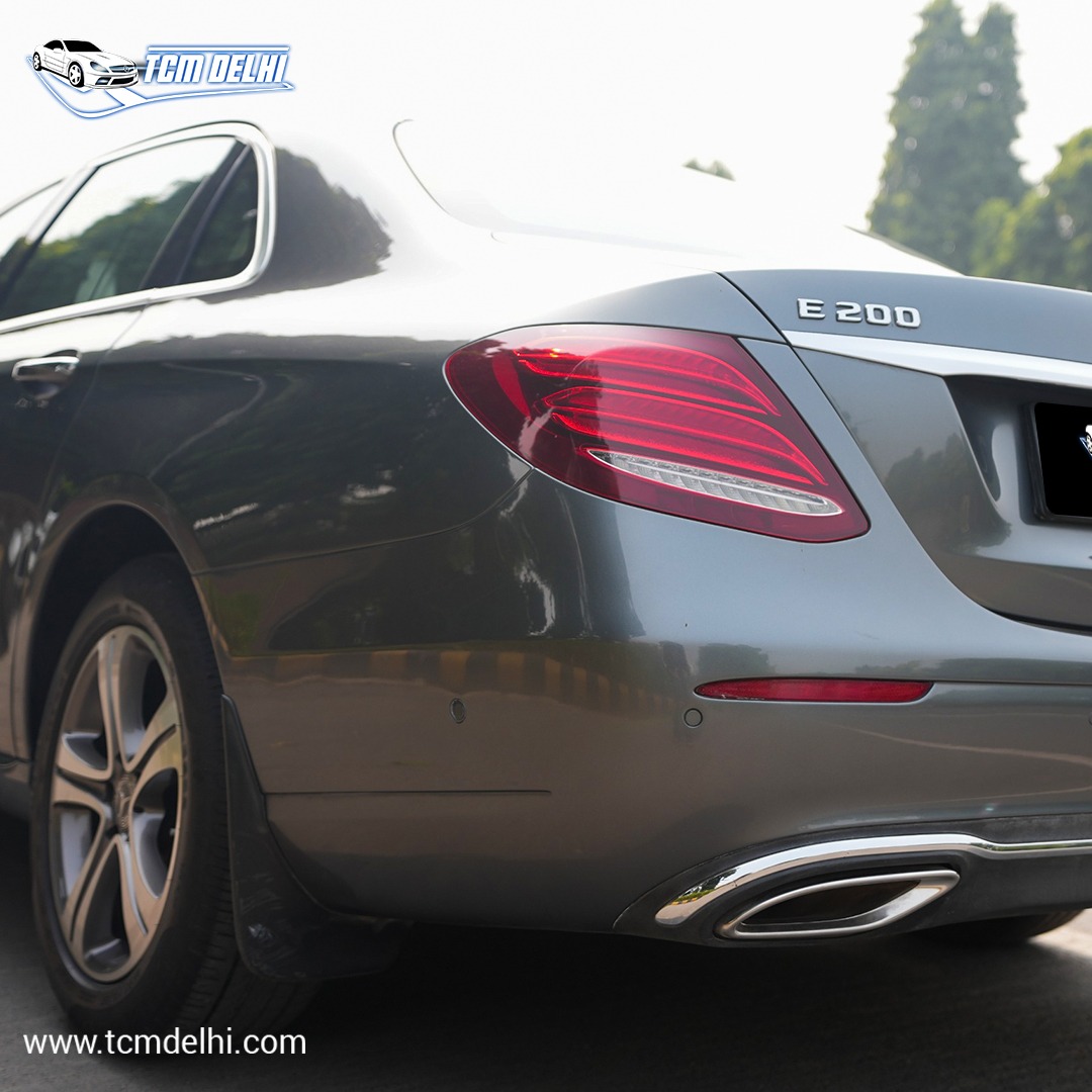 MERCEDES BENZ E200