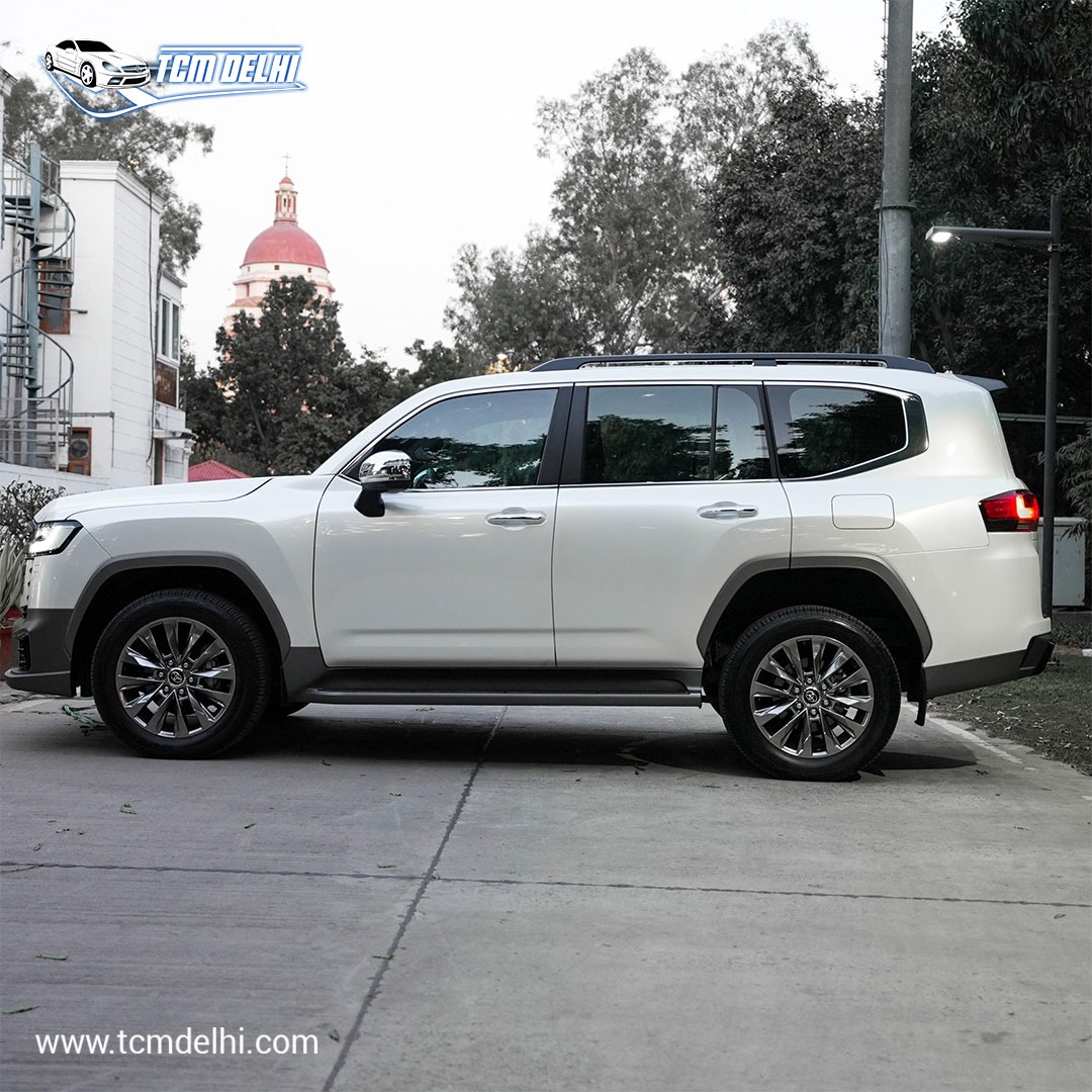TOYOTA LAND CRUISER ZX 300