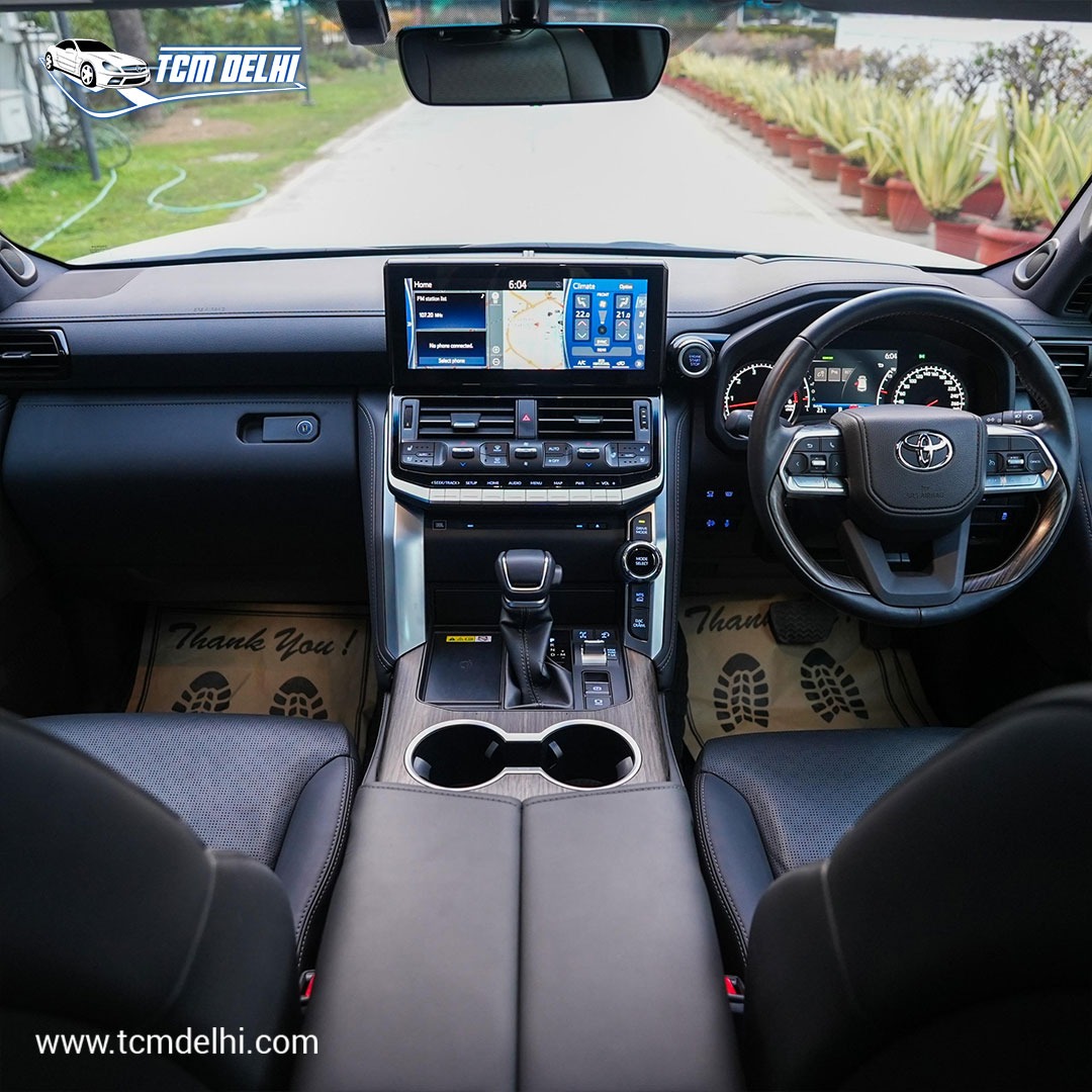 TOYOTA LAND CRUISER ZX 300