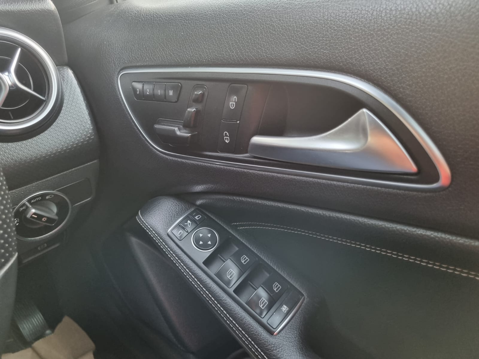 Mercedes Benz A180