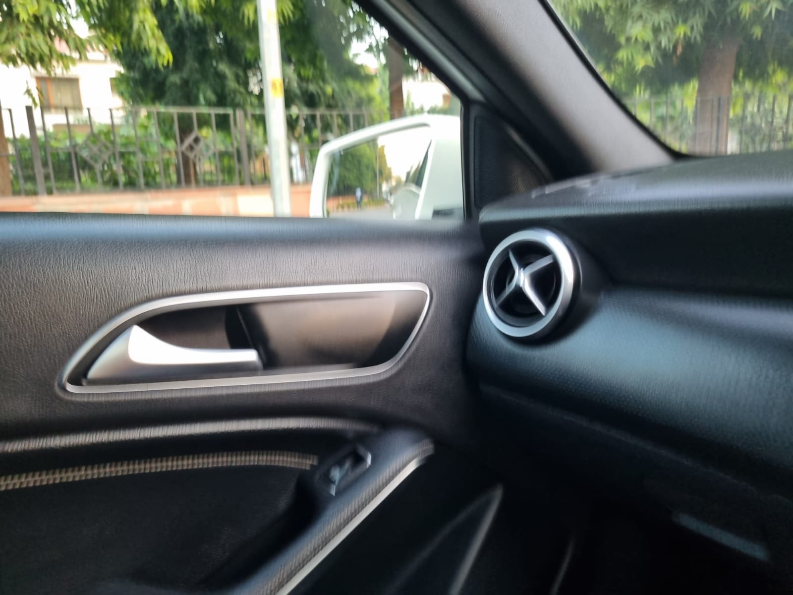 Mercedes Benz A180