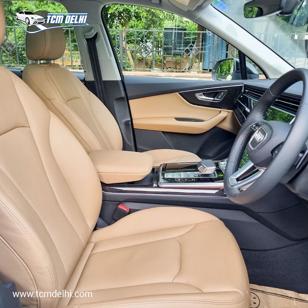 AUDI Q7 55TFSI TECNOLOGY