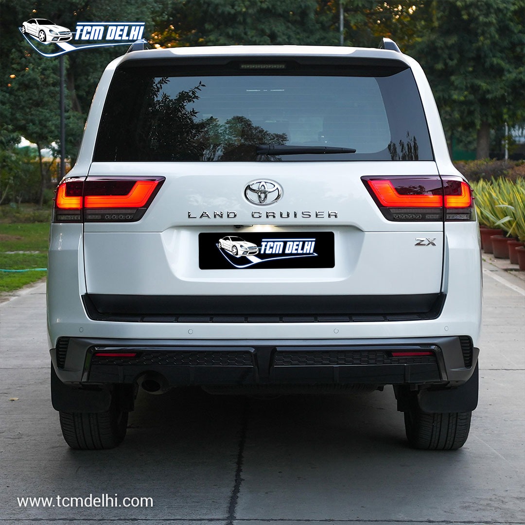 TOYOTA LAND CRUISER ZX 300