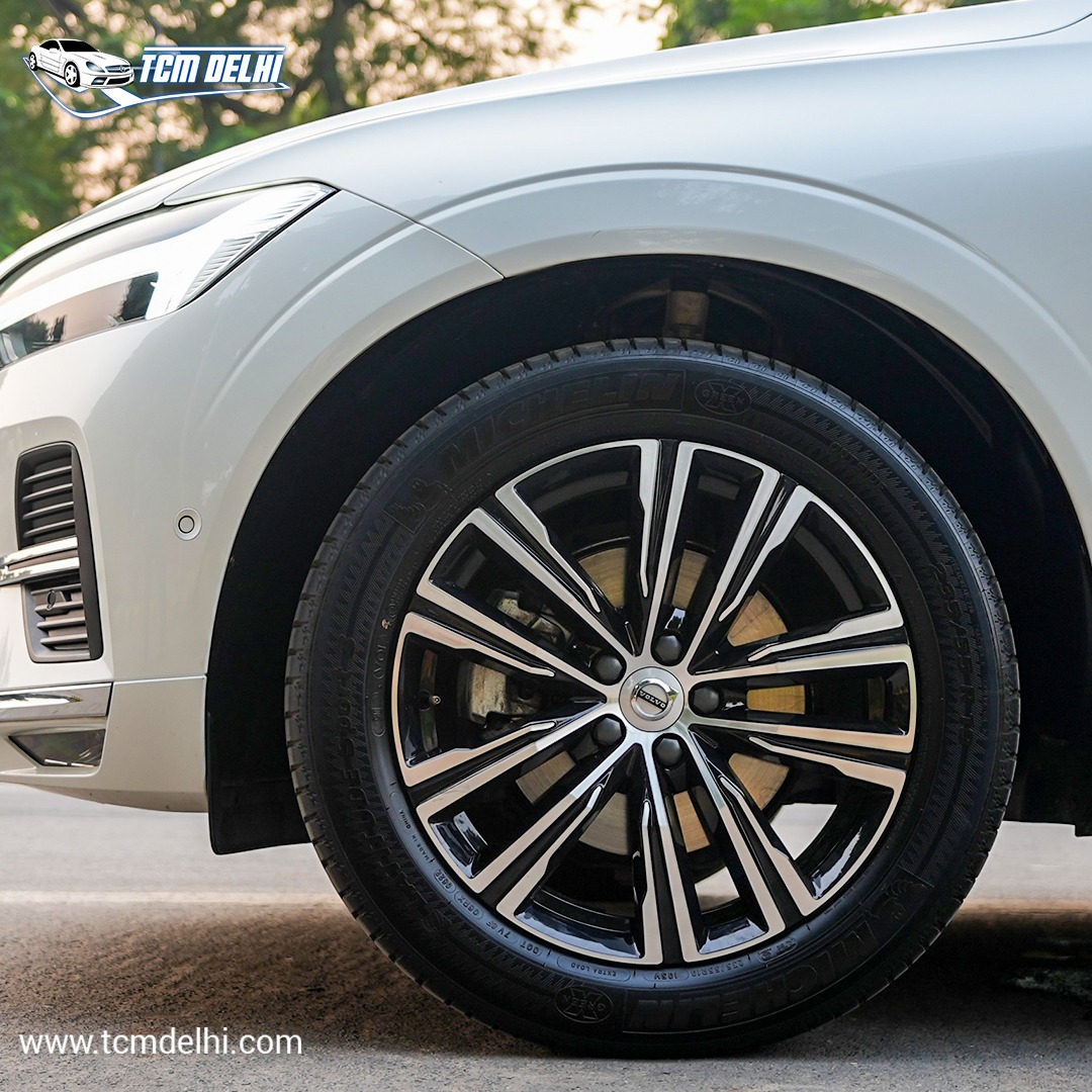 VOLVO XC60 B5 ULTIMATE