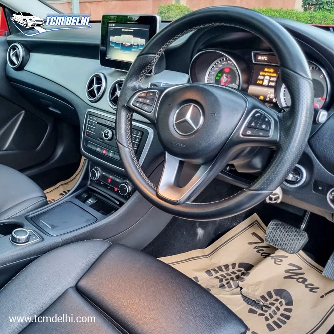 MERCEDES BENZ GLA200 SPORTS