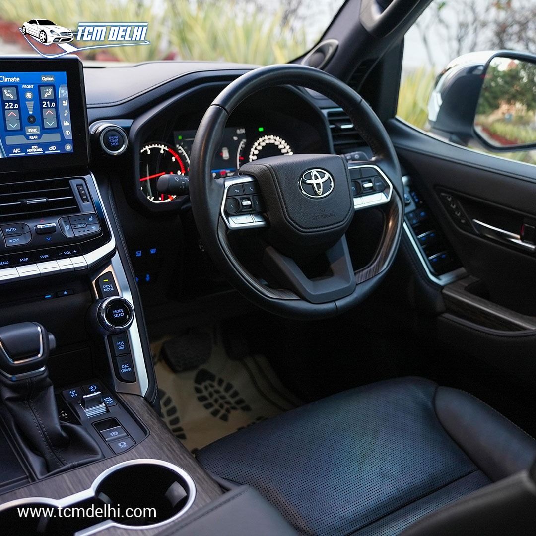 TOYOTA LAND CRUISER ZX 300