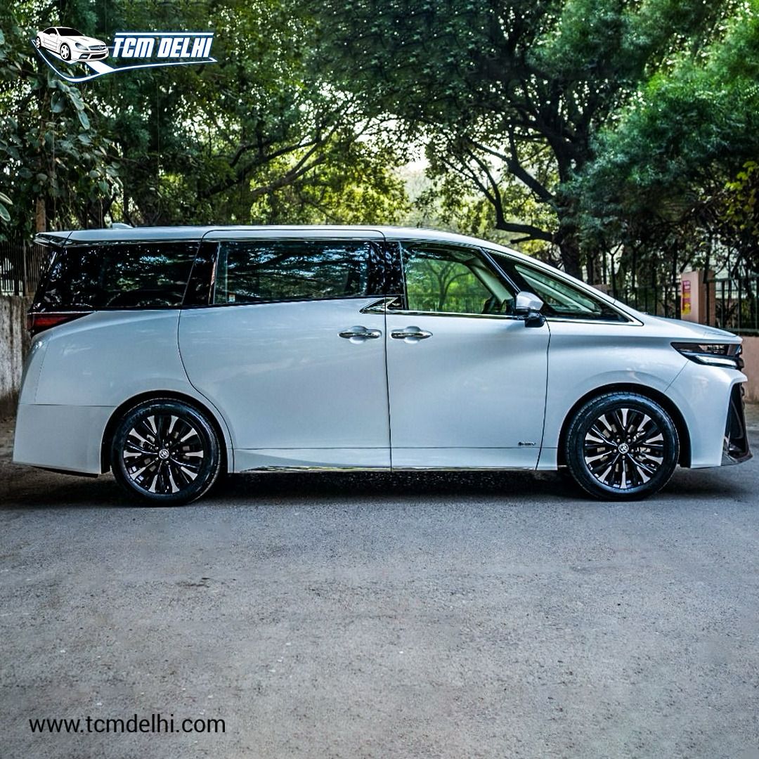 TOYOTA VELLFIRE HYBRID