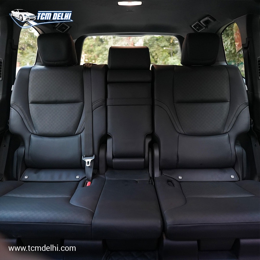 TOYOTA LAND CRUISER ZX 300