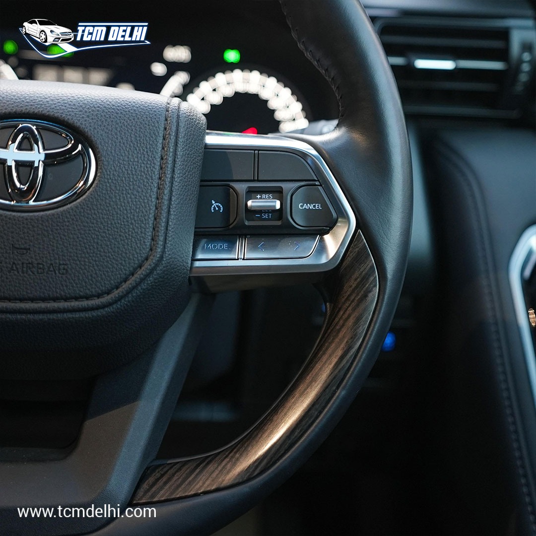TOYOTA LAND CRUISER ZX 300