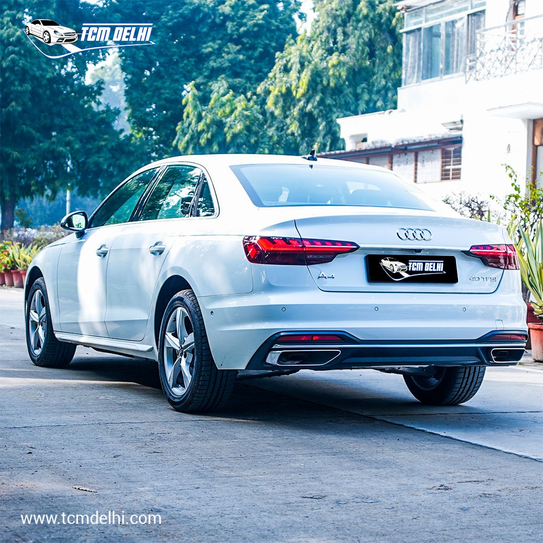 AUDI A4 45 TFSI TECHNOLOGY