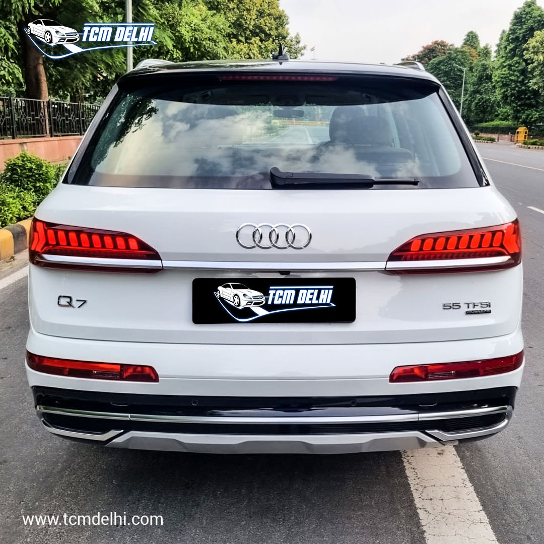 AUDI Q7 55TFSI TECNOLOGY